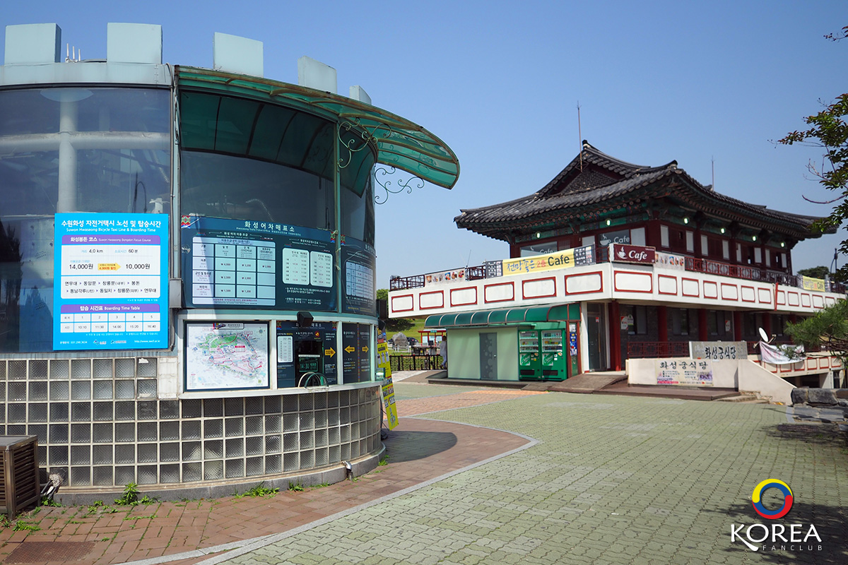 Changnyongmun Gate (창룡문)