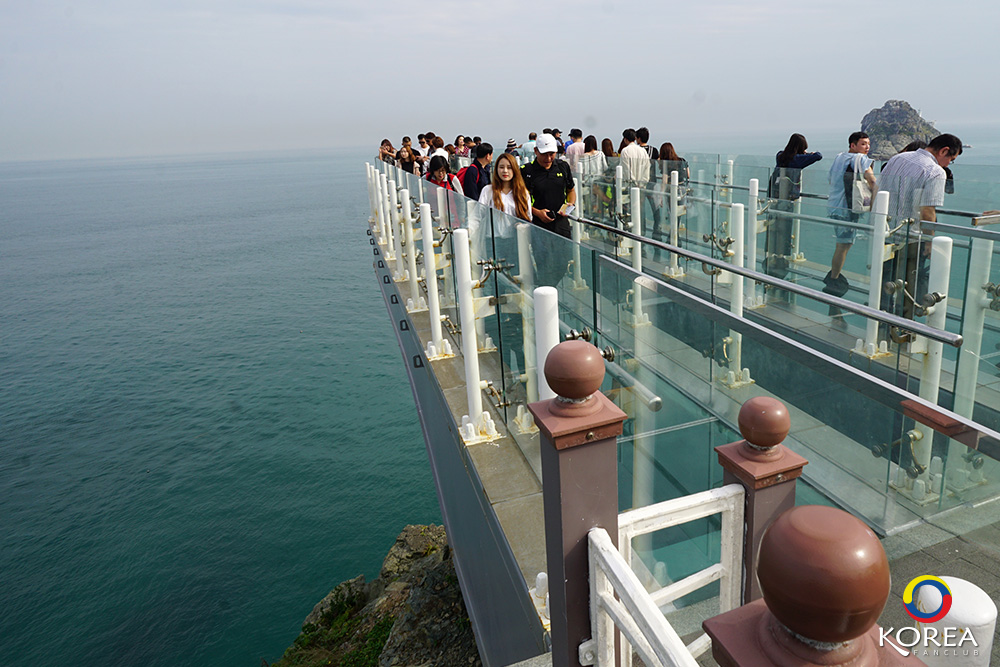 Oryukdo Skywalk