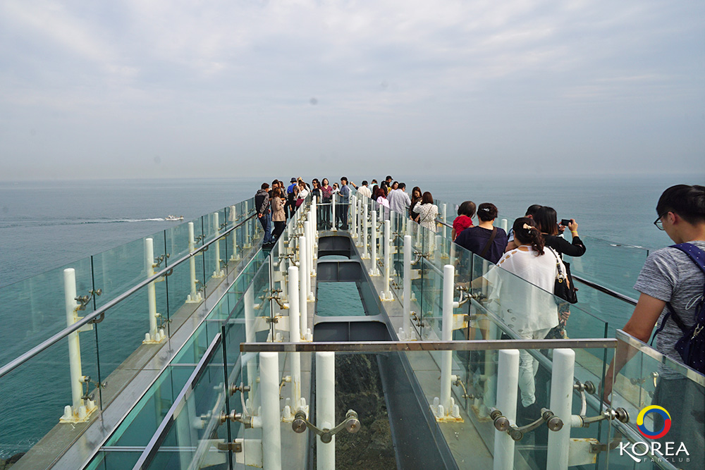 Oryukdo Skywalk