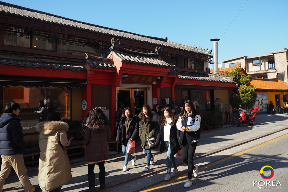  จาจังมย็อน จาจังเมี่ยน บะหมี่ดำ Chinatown เมืองอินชอน