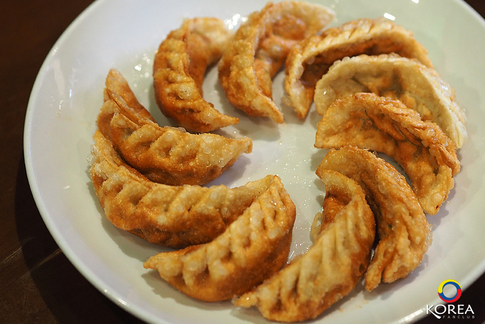 Mandabok Pan Fired Dumpling