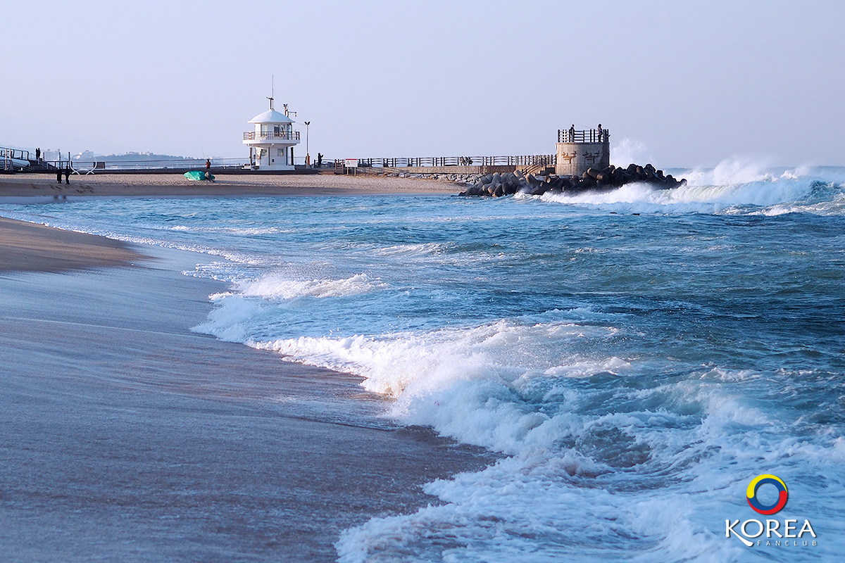 Gangmun Beach