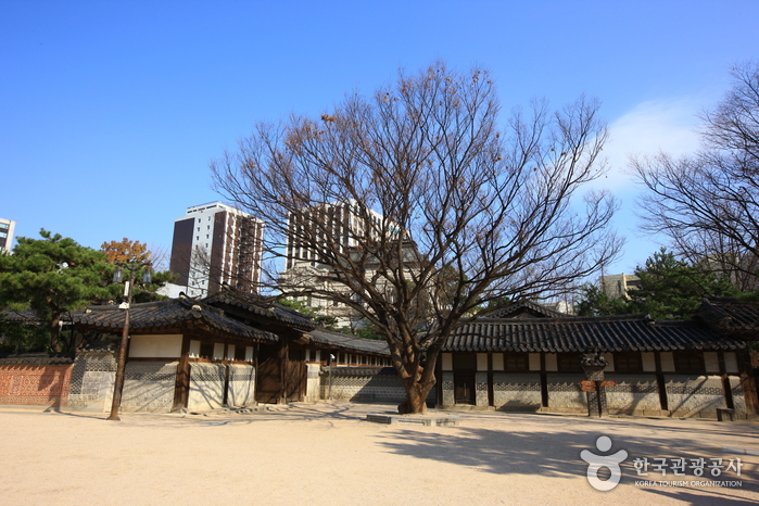 พระราชวังอุนฮยอนกุง : Unhyeongung Palace