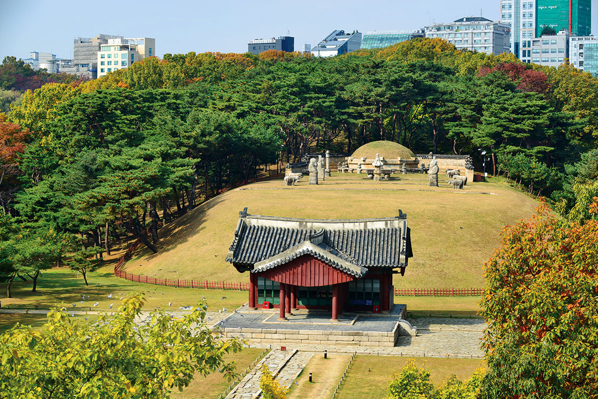 สุสานหลวง ซอลลึง & จองนึง : Seolleung & Jeongneung Royal Tombs