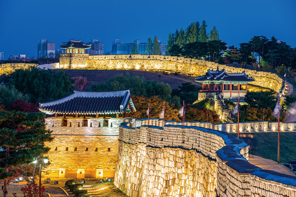 ป้อมปราการซูวอนฮวาซอง : Suwon Hwaseong Fortress