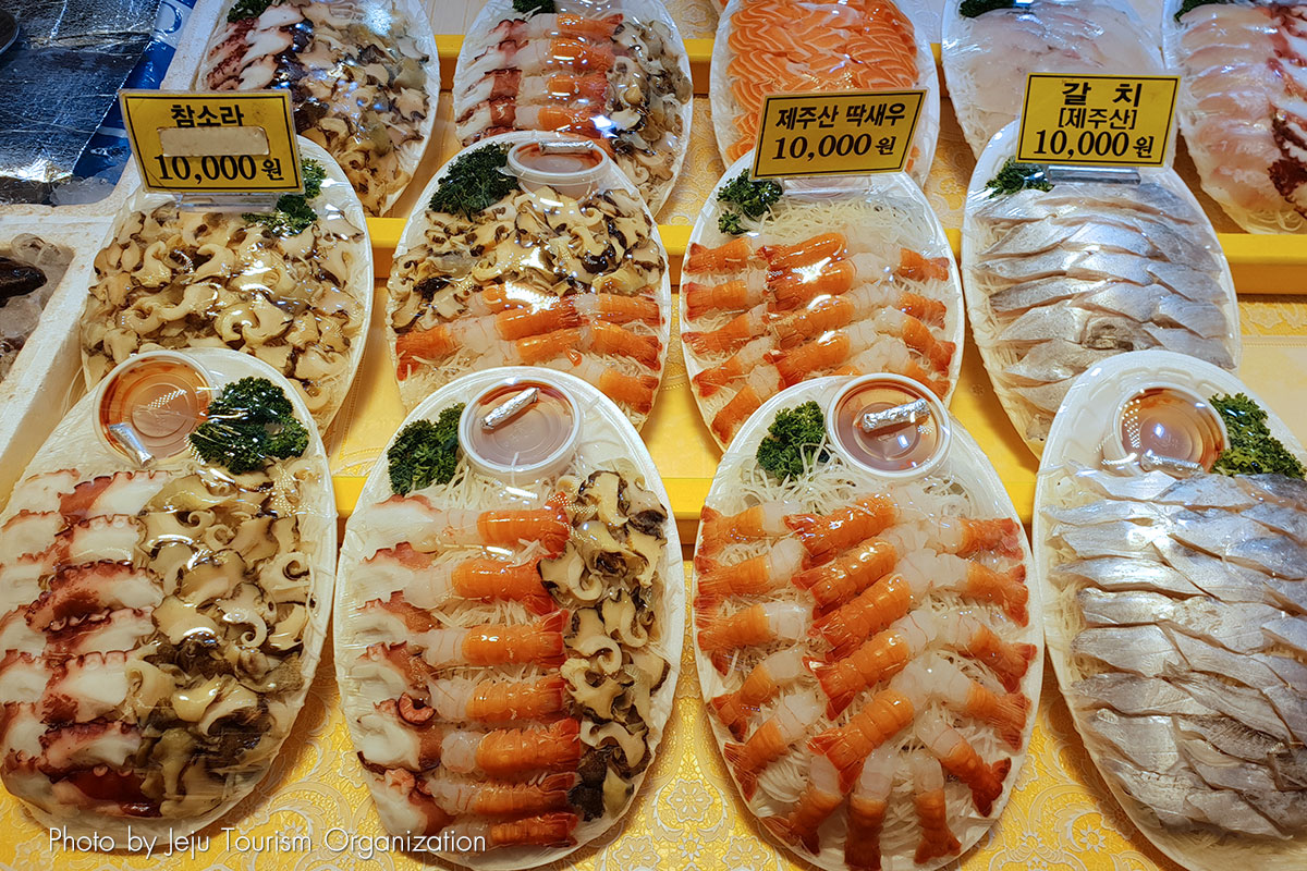 ตลาด ซอกวีโพ โอลเล่ : Seogwipo Daily Olle Market