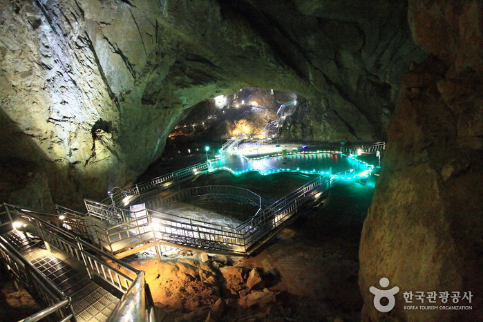 ถ้ำฮวันซอนกุล : Hwanseongul Cave