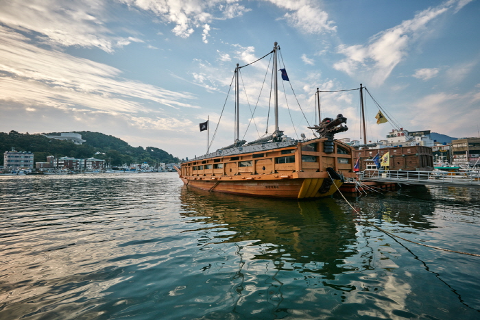 ท่าเรือกังกูอัน : Gangguan Port