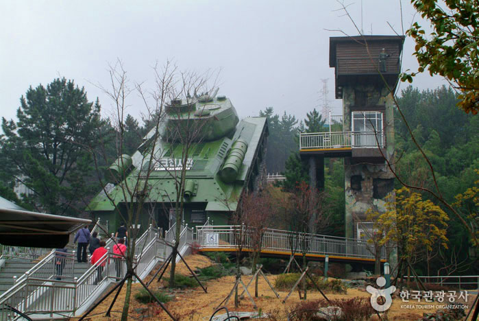 ค่ายกักกันเชลยสงคราม เกาะกอเจ : Geoje POW Camp