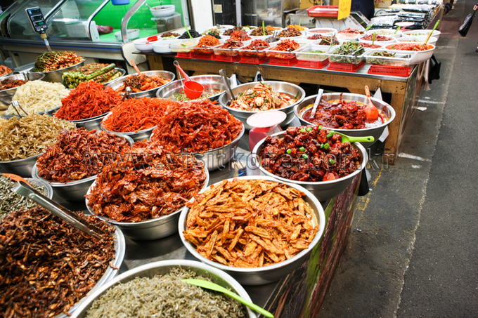 ตลาดยุกกอรี : Yukgeori Market