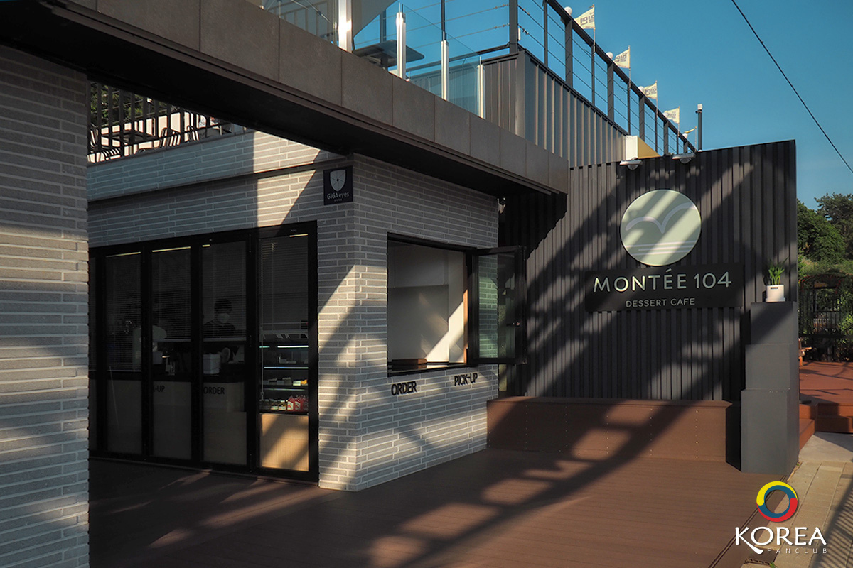 MONTEE 104 cafe 