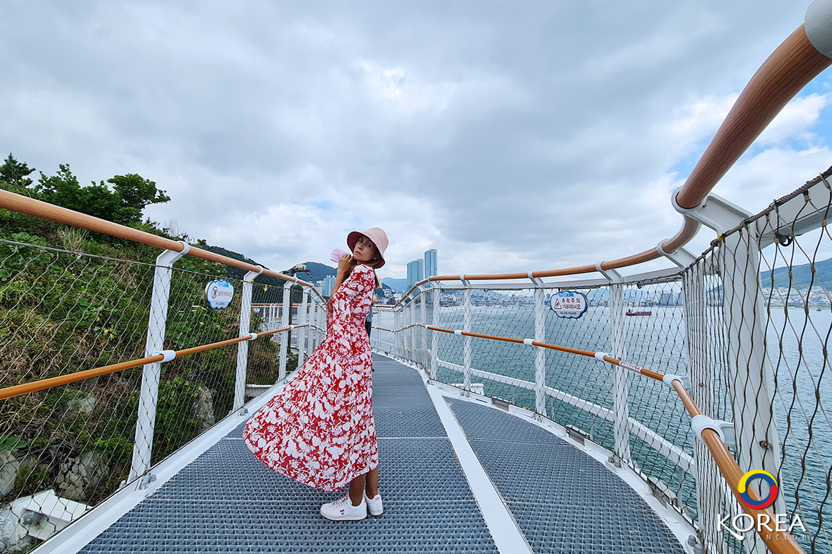 Songdo Yonggung Suspension Bridge