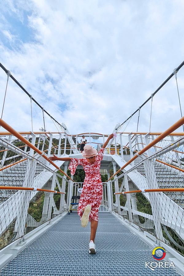 Songdo Yonggung Suspension Bridge