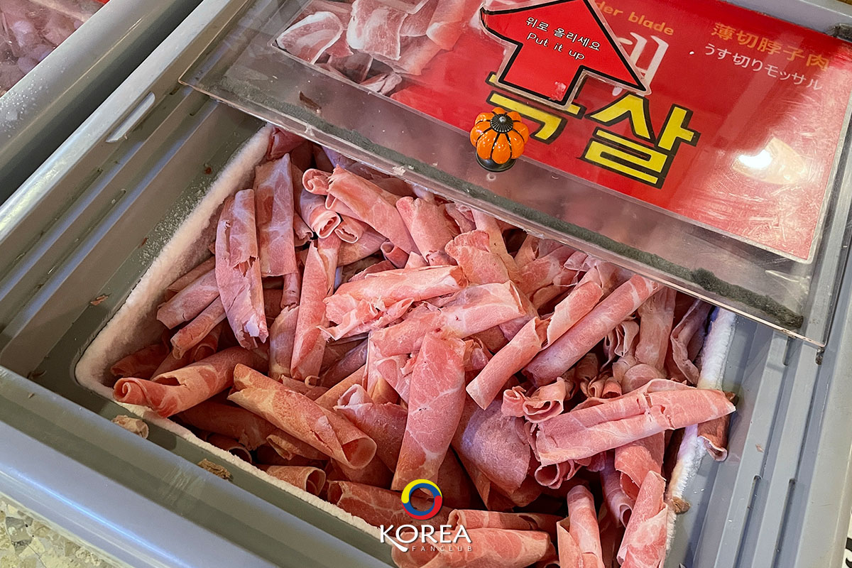 ทเวจีซังฮเว บุฟเฟ่ต์หมูย่าง ฮงแด