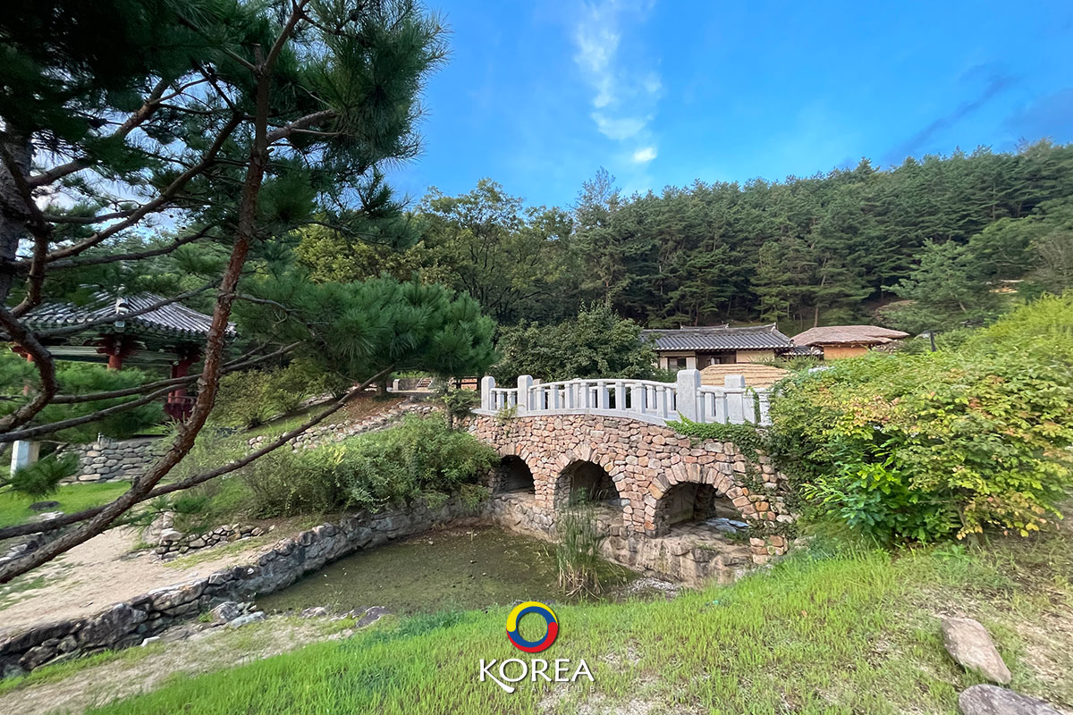 Andong Folk Village 안동 민속촌