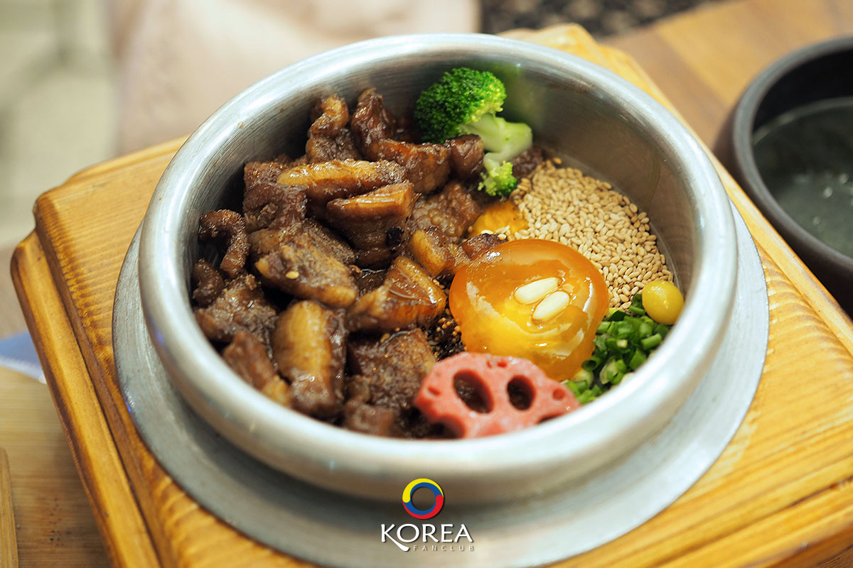 ข้าวอบหมูย่าง