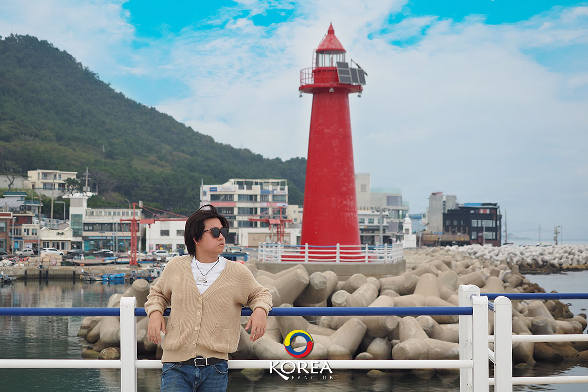 Cheongsapo Twin Lighthouses