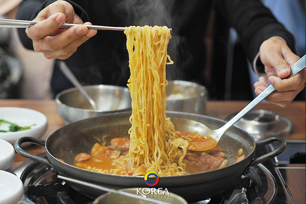 만부부대찌개우동점